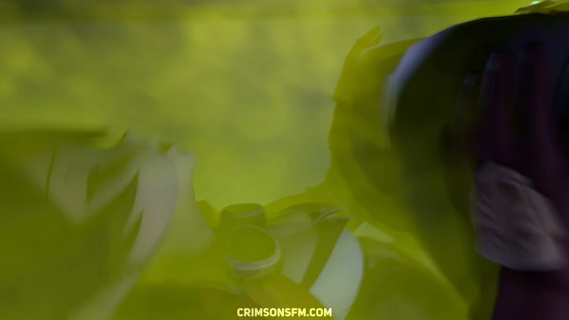 Shenhe farts on Amber with gas cloud — Gas fetish SFM preview 2